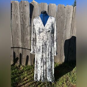 Gap faux satin Floral Print Long Sleeve Dress